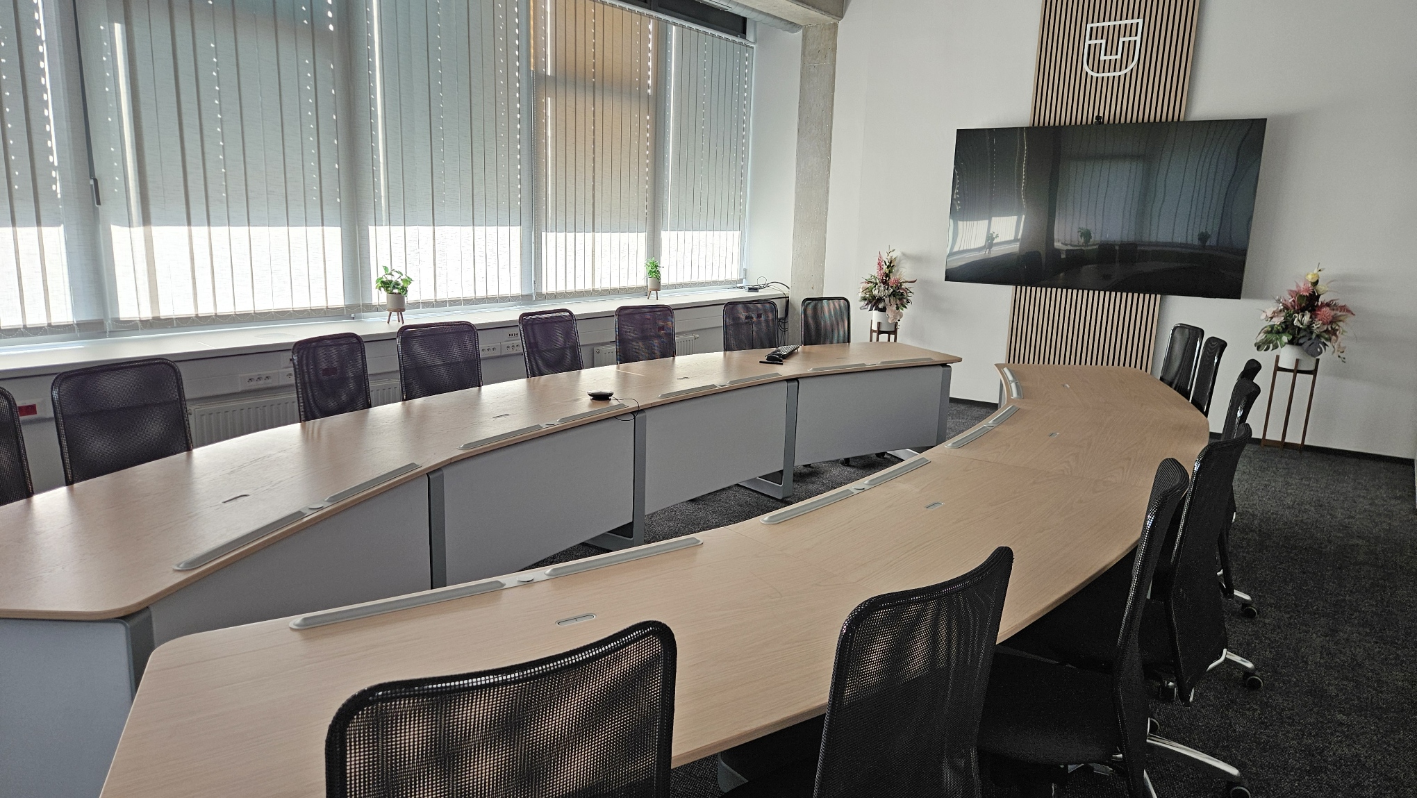 004 Rokovacia miestnosť